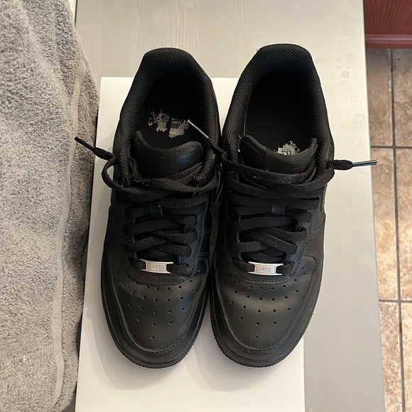 Air Force 1  “07” men’s 7 black - Picture 2 of 8